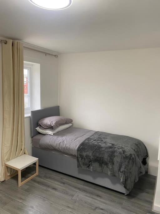הוילה ליברפול 2 Bed House Sleeps 4-5 מראה חיצוני תמונה