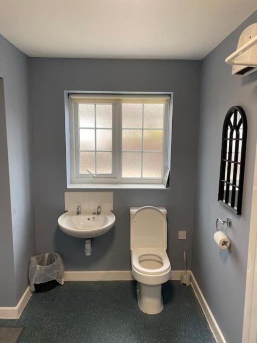הוילה ליברפול 2 Bed House Sleeps 4-5 מראה חיצוני תמונה